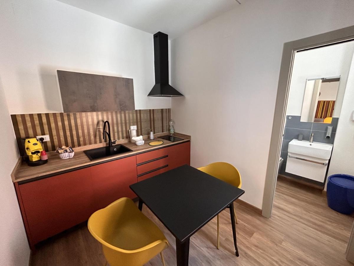 La Casa Di Matilde Hotell Barcellona-Pozzo di Gotto Exteriör bild