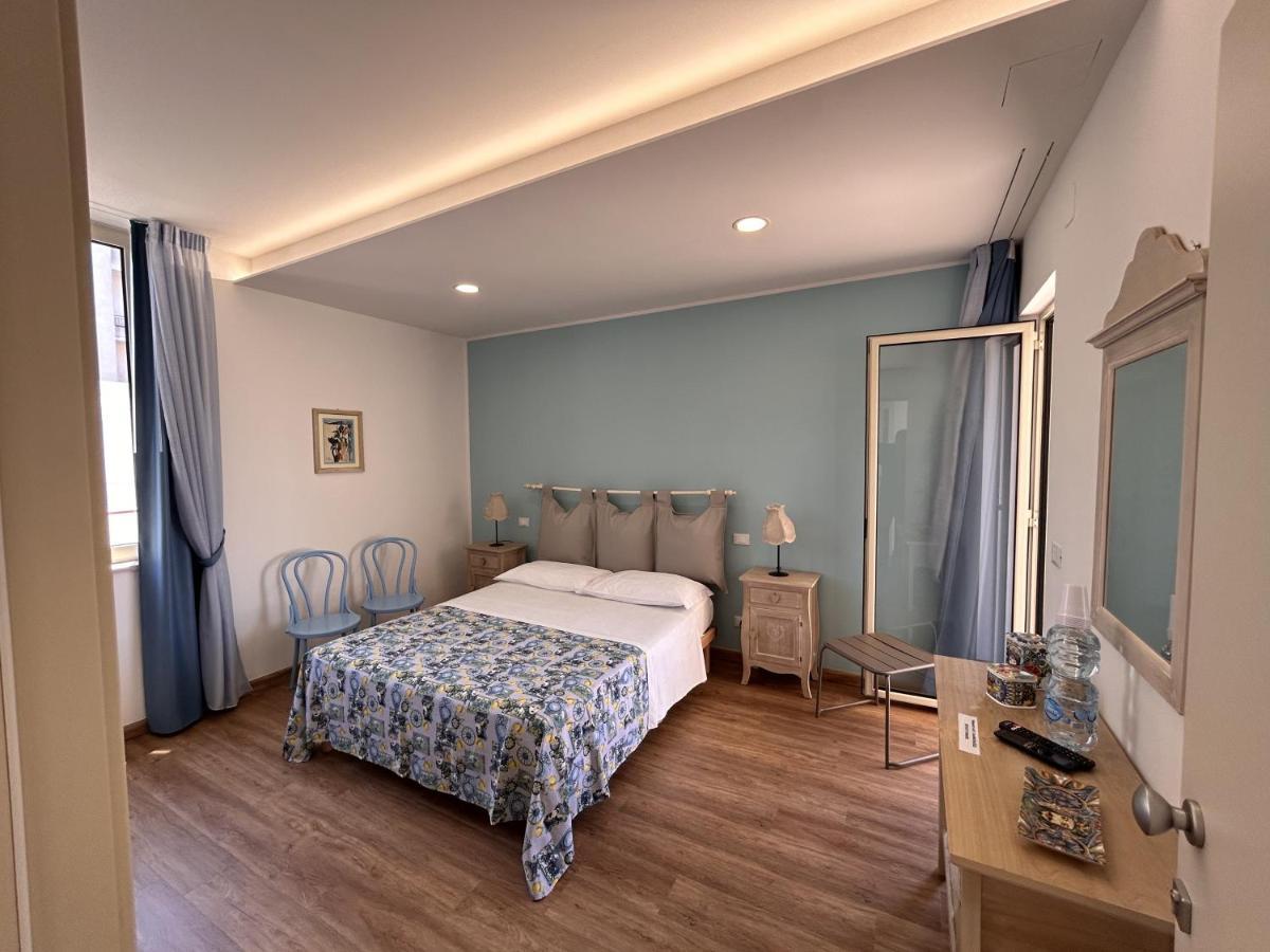 La Casa Di Matilde Hotell Barcellona-Pozzo di Gotto Exteriör bild