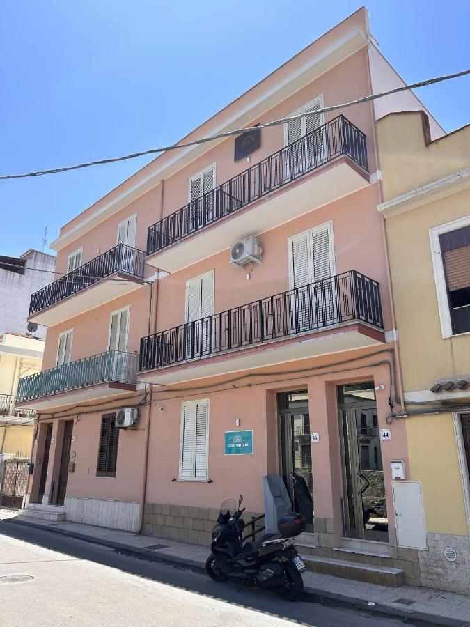 La Casa Di Matilde Hotell Barcellona-Pozzo di Gotto Exteriör bild